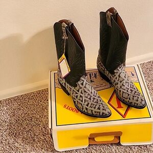 Diamond J Boots by Justins